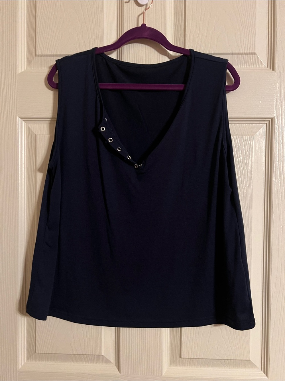 SHEIN Navy V-Neck Sleeveless Tank with Grommet Trim